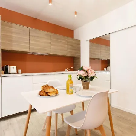 O - Ascenseur - 2 Min Du Palais - Climatise Appartement